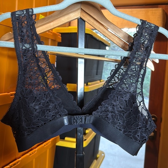 Aerie Lace Bralette in Black Size Medium - Picture 6 of 9